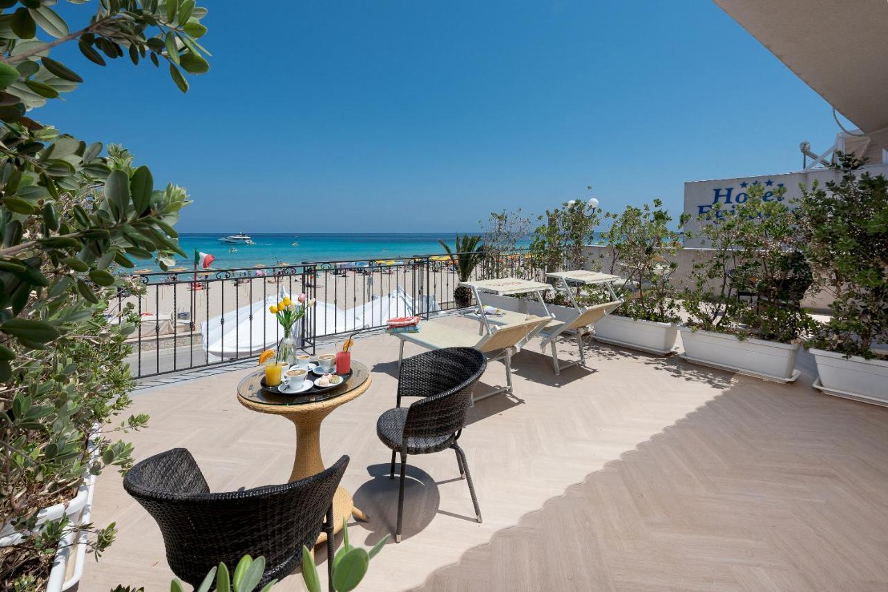 Hotel Riviera Сан Вито ло Капо Екстериор снимка